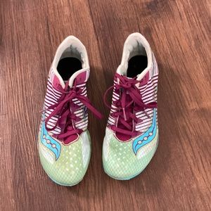 Women's Saucony Vendetta Track Spikes Shoes - sz 7